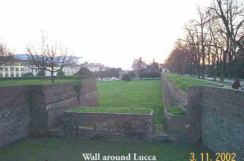 Wall around Lucca