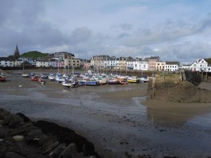 The harbour at midday