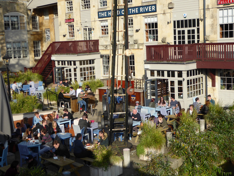 The Head of the River pub, next to the Thames 