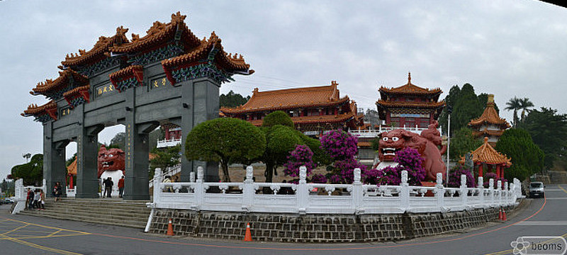 Wenwu temple view from the road