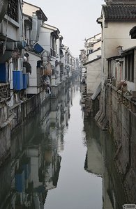 this part of the canal look....