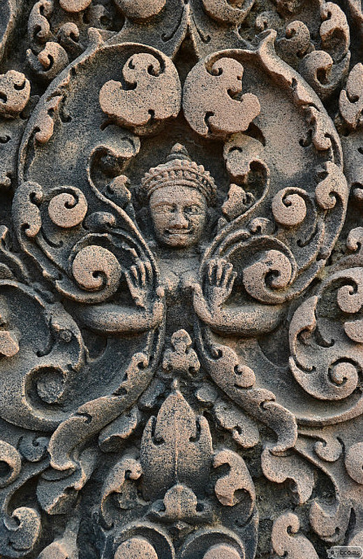 carving at Banteay Serei