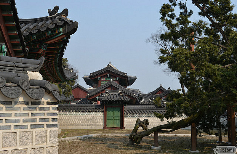 Changdeonkgung palace