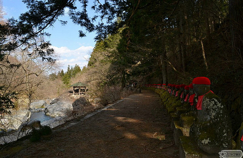 Statue of Jizo on kanmangafuchi path 