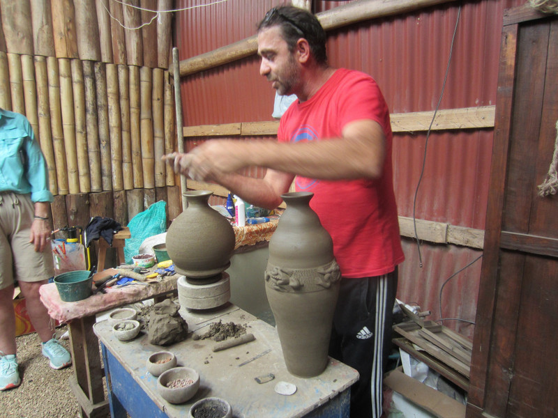 12 Indigenous pottery demo