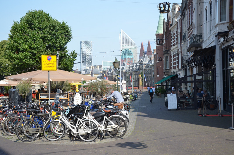 Downtown The Hague closed the vehicle traffic