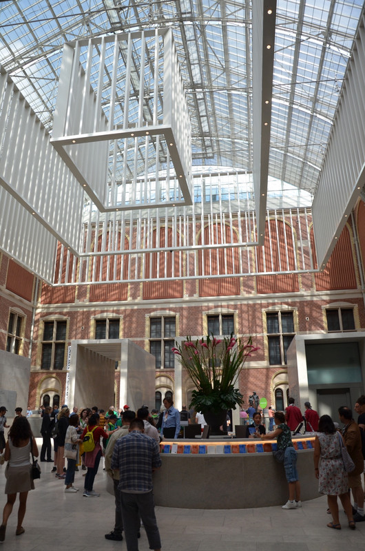 The Rijksmuseum main lobby
