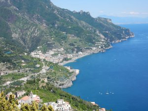 Dramatic Amalfi coastline 1
