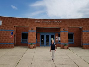 Kent Gardens Elementary School Entrance