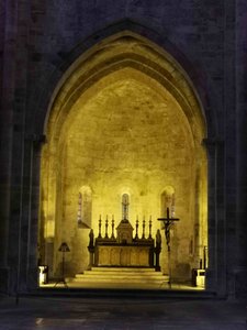 Abbaye Fontfroid 16 - Main Chapel - Altar