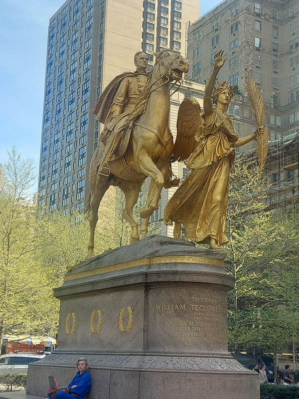 New York Cityscape 2 - General Sherman