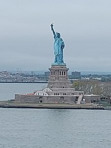 Norwegian Gem 31 - Sailing from New York 6 - Statue of Liberty 1