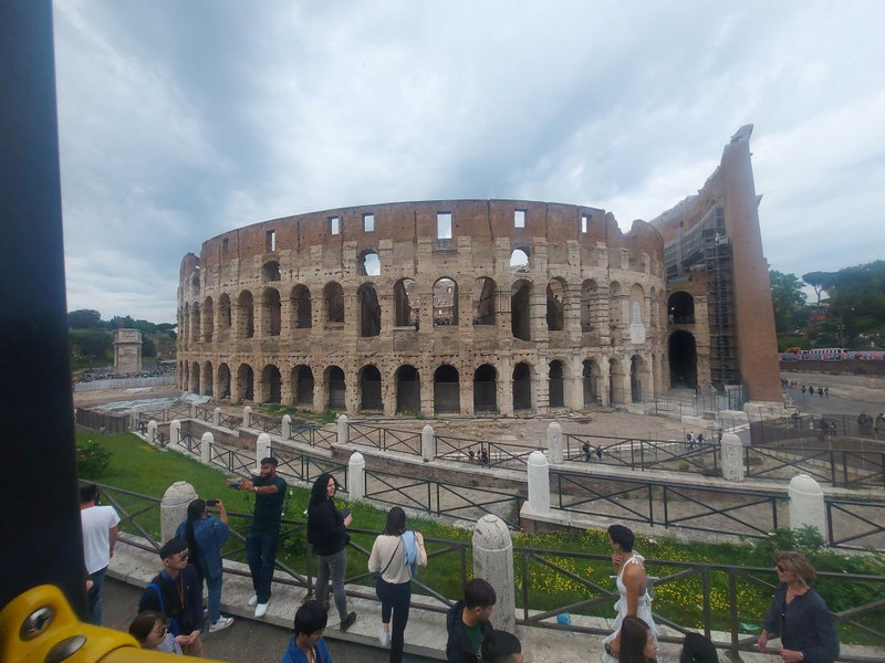 Rome 4 - Colosseum from HOHO Bus