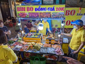 123 - Typical food stall