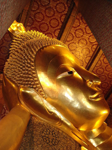 wat po( reclining buddha)