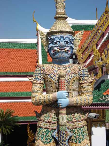 statue at the grand palace