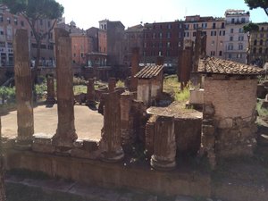 On our way to Trastavere, we saw what are purportedly some of the oldest ruins in Rome dating back to 300 BC.