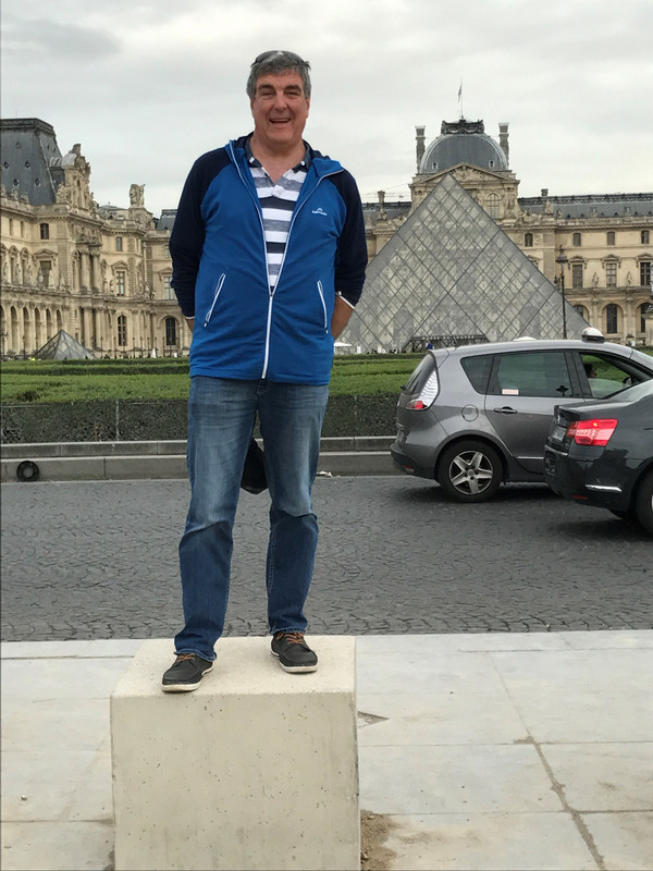 Mandatory Louvre photo