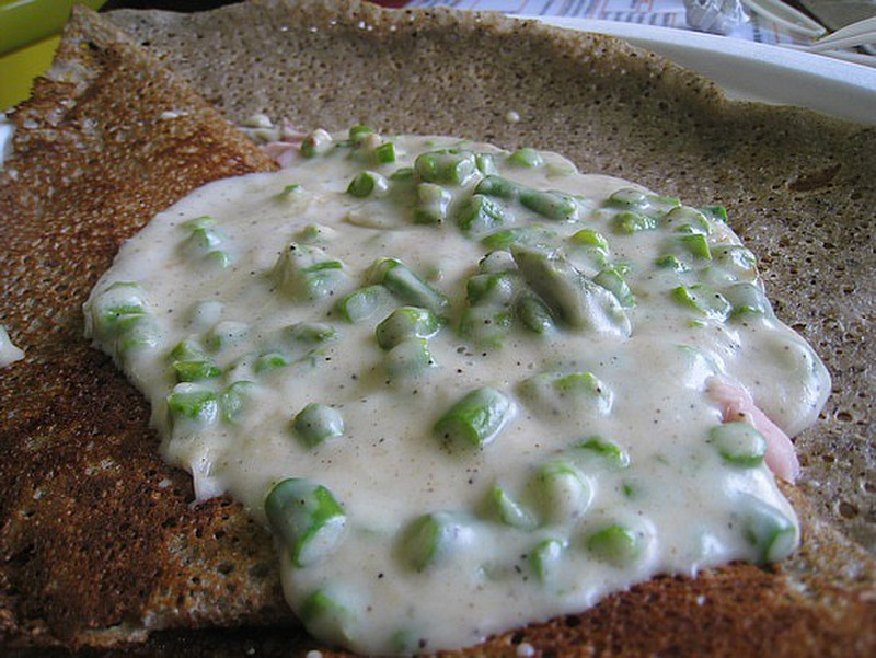 Ham, Cheese, and Asparagus With Bechamel Sauce