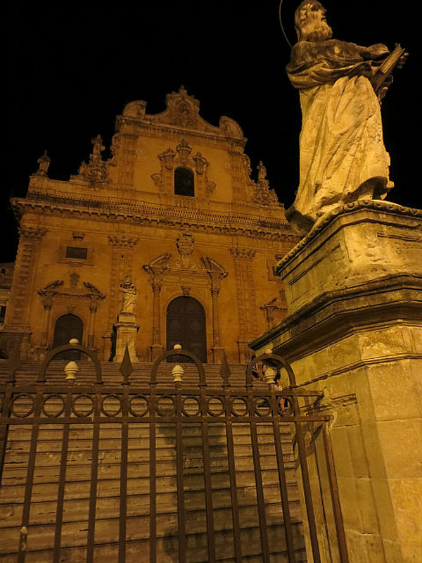 Cattedrale by Night