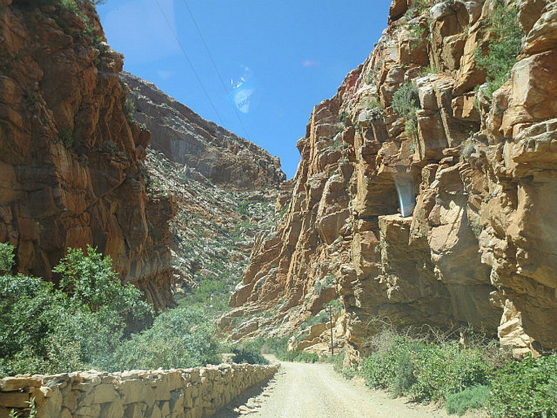 Driving the Swartberg Pass ...