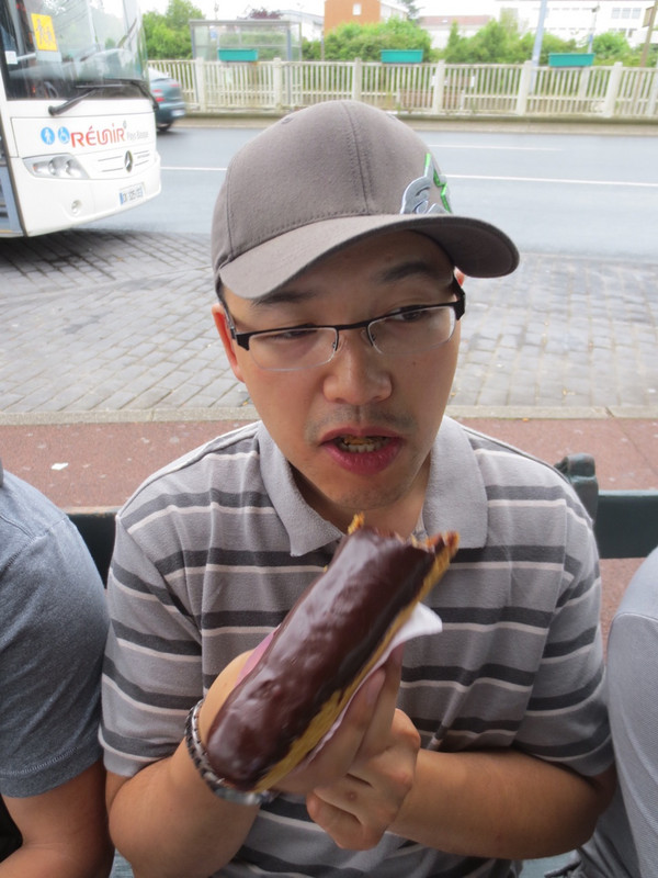 Justin&#39;s Slightly-Less Intimate Eclair Experience