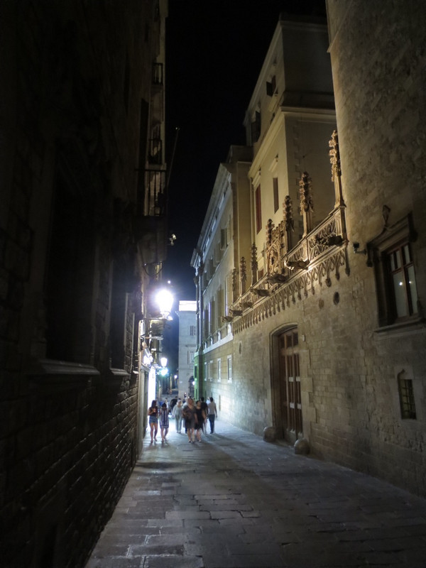 Nighttime Stroll Through the Gothic Quarter
