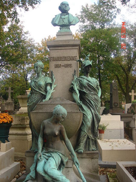 Homage to a Life at Pere-Lachaise