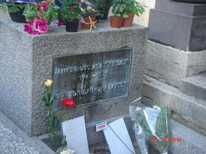 Headstone of Jim Morrison