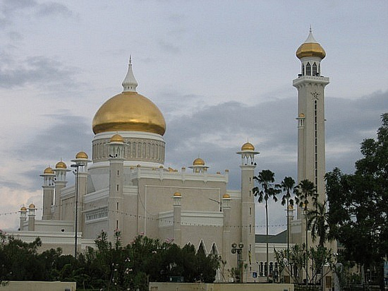 Omar Ali Saifuddin Mosque 2