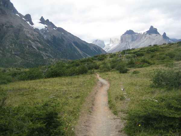 Trail to the Cuernos (horns)