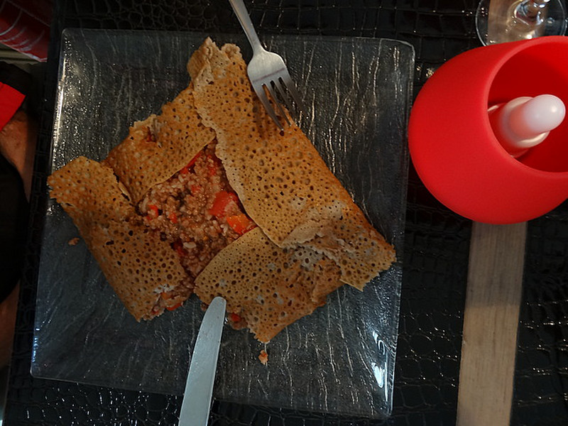Beef, tomato and spiced crepe