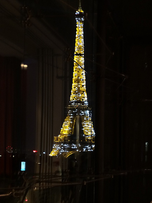 Eiffel Tour by night