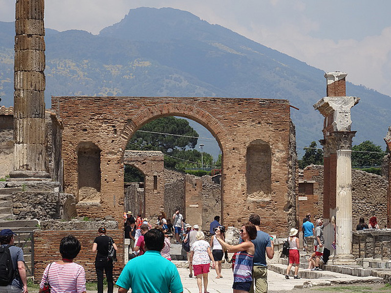 The ruins if Pompei