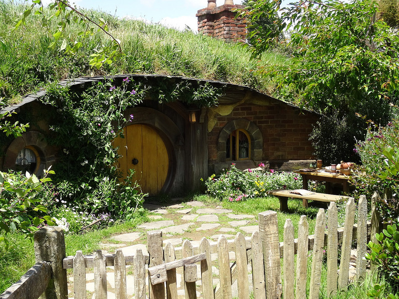 I want a hobbit house !!!