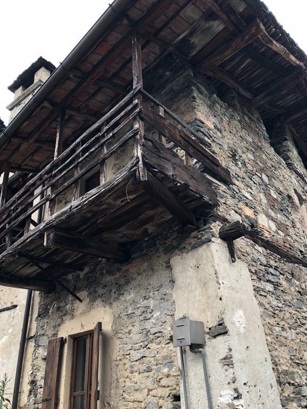 Old house in Orta