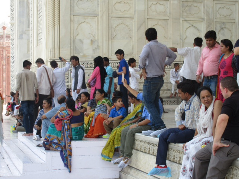 Crowds at the Taj Mahal