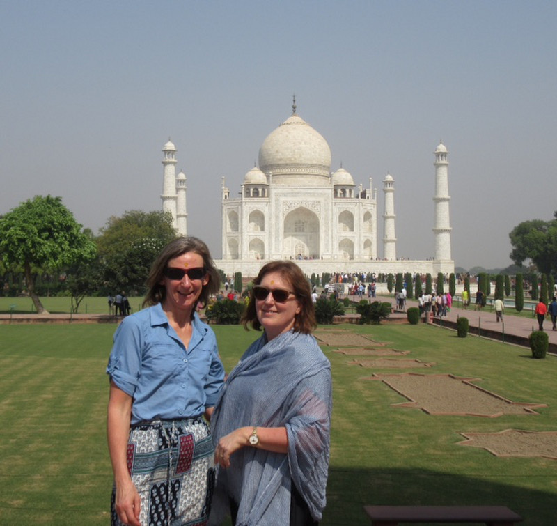 Gaynor and Liz at the Taj Mahal