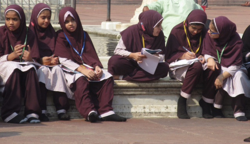School girls at Jama Masjid