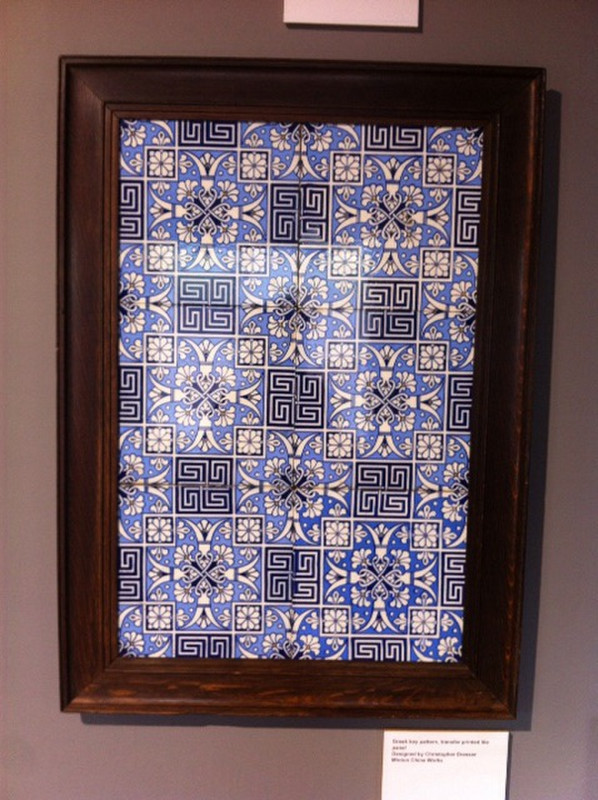 One of many photos of tiles...