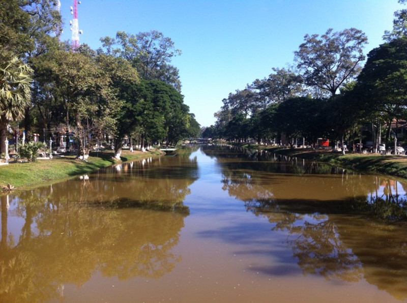 The river in the middle of Siem Reap