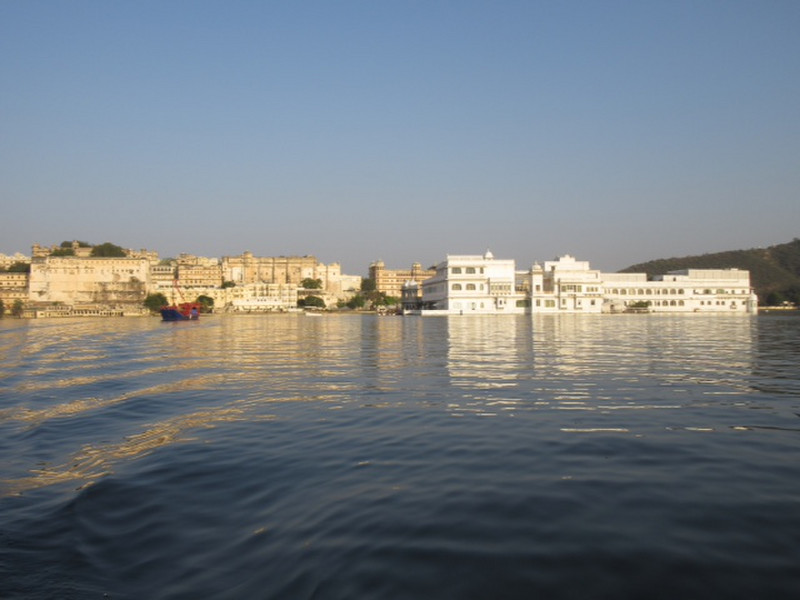 Lake Palace and the City Palace, Udaipur.