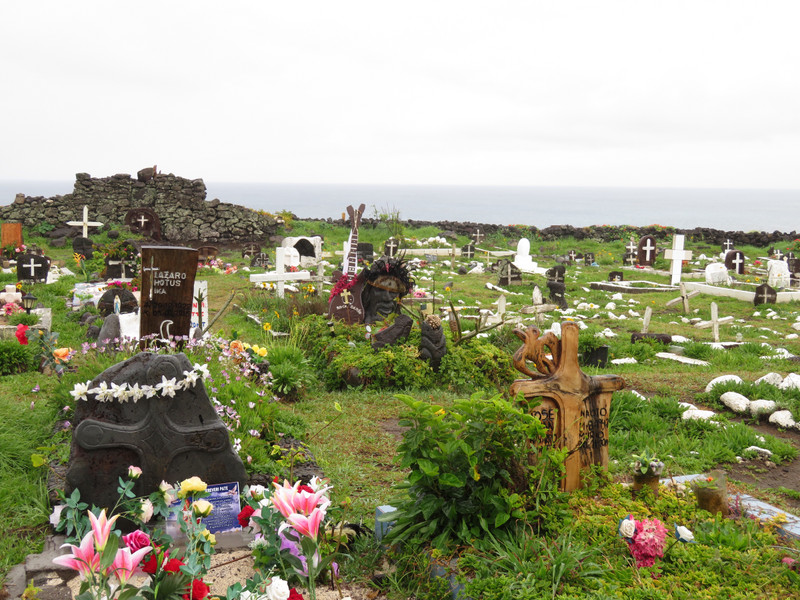 Hanga Roa cemetery 