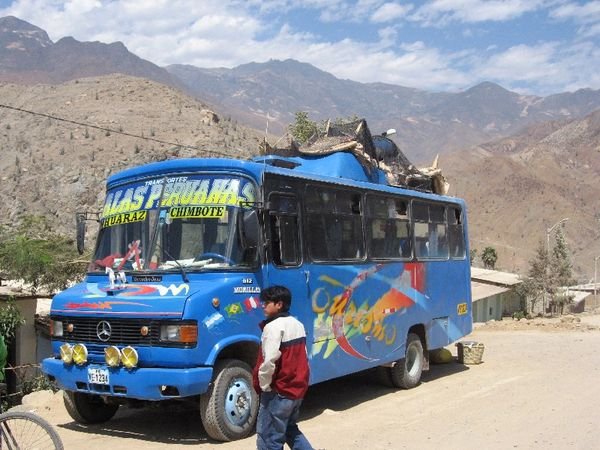 local transport to Huaraz