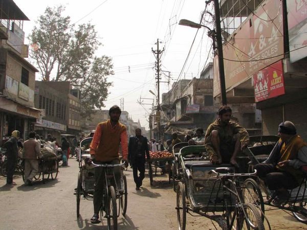 the streets of Agra