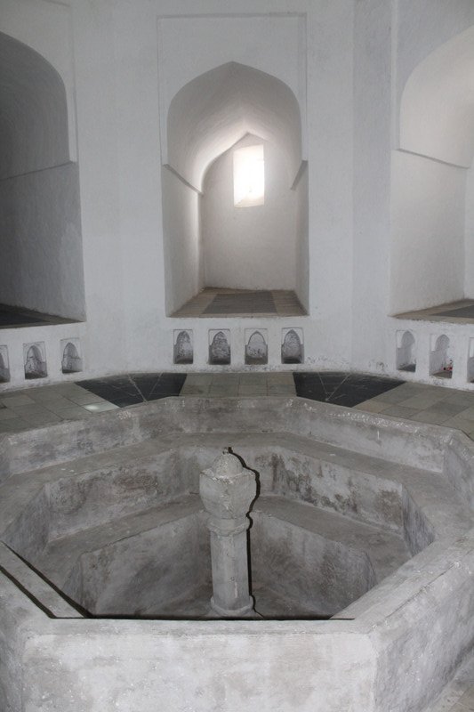 Fountain in the Persian Bath House 