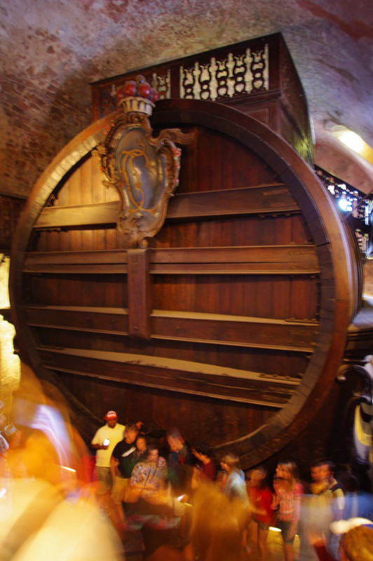That&#39;s one big wine barrel!