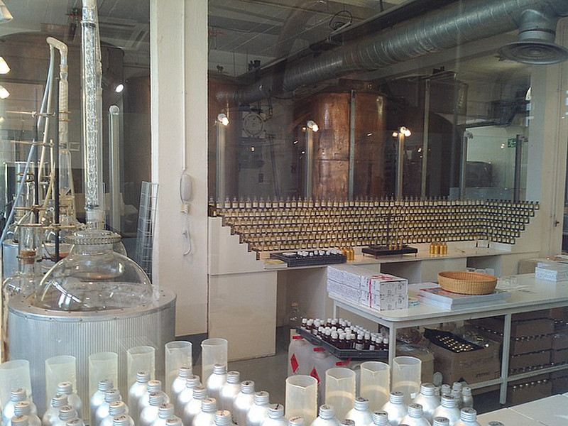 Parfume factory tour in Eze