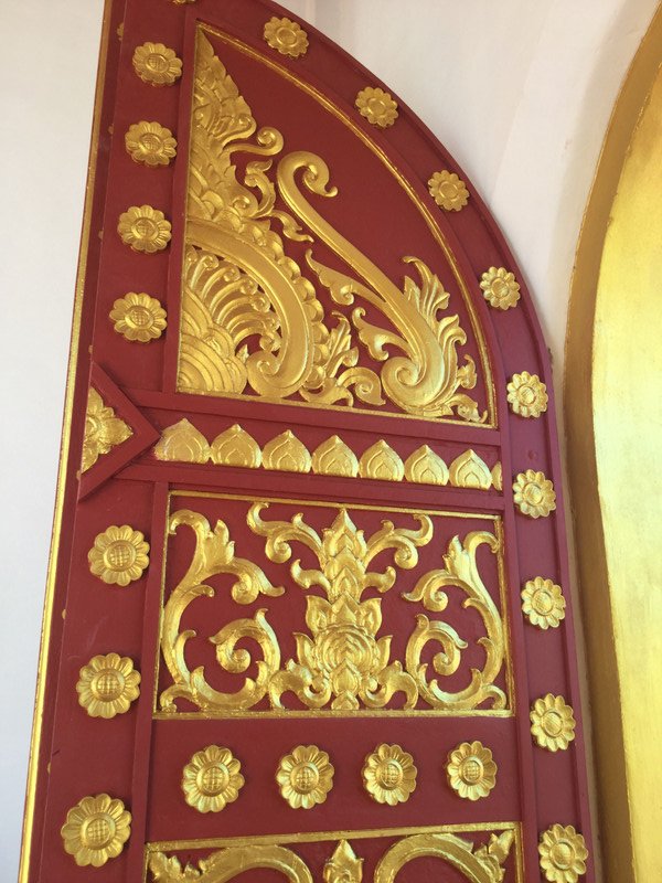 Painted and gilded entrance door