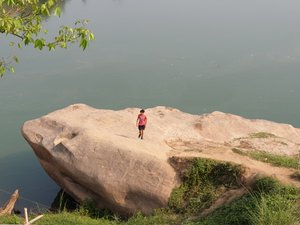Mekong water level usually up to the top of this rock
